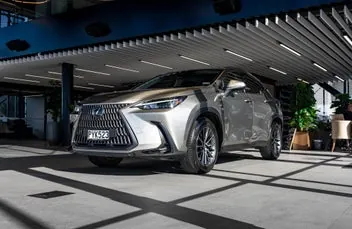 Lexus Nx 350H 2023 photo 2