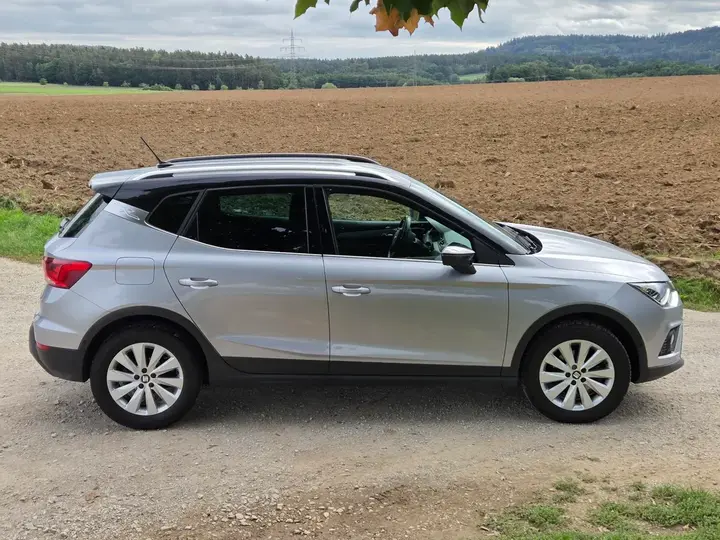 Seat Arona 2020 photo 3