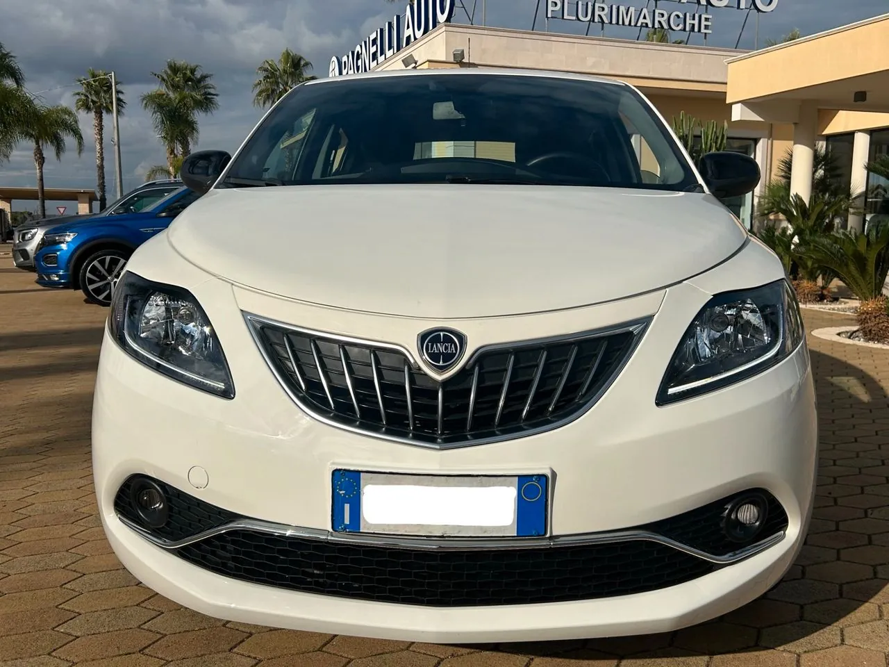 Lancia Ypsilon