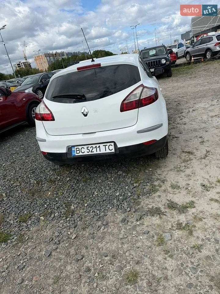 Renault Megane 2015 photo 2