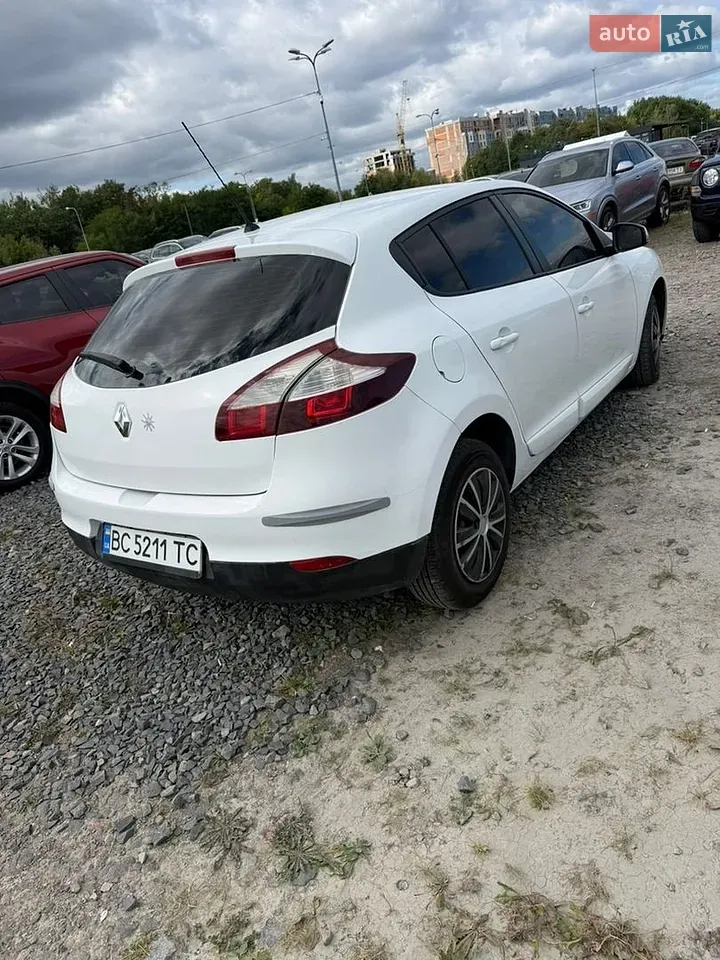 Renault Megane 2015 photo 3