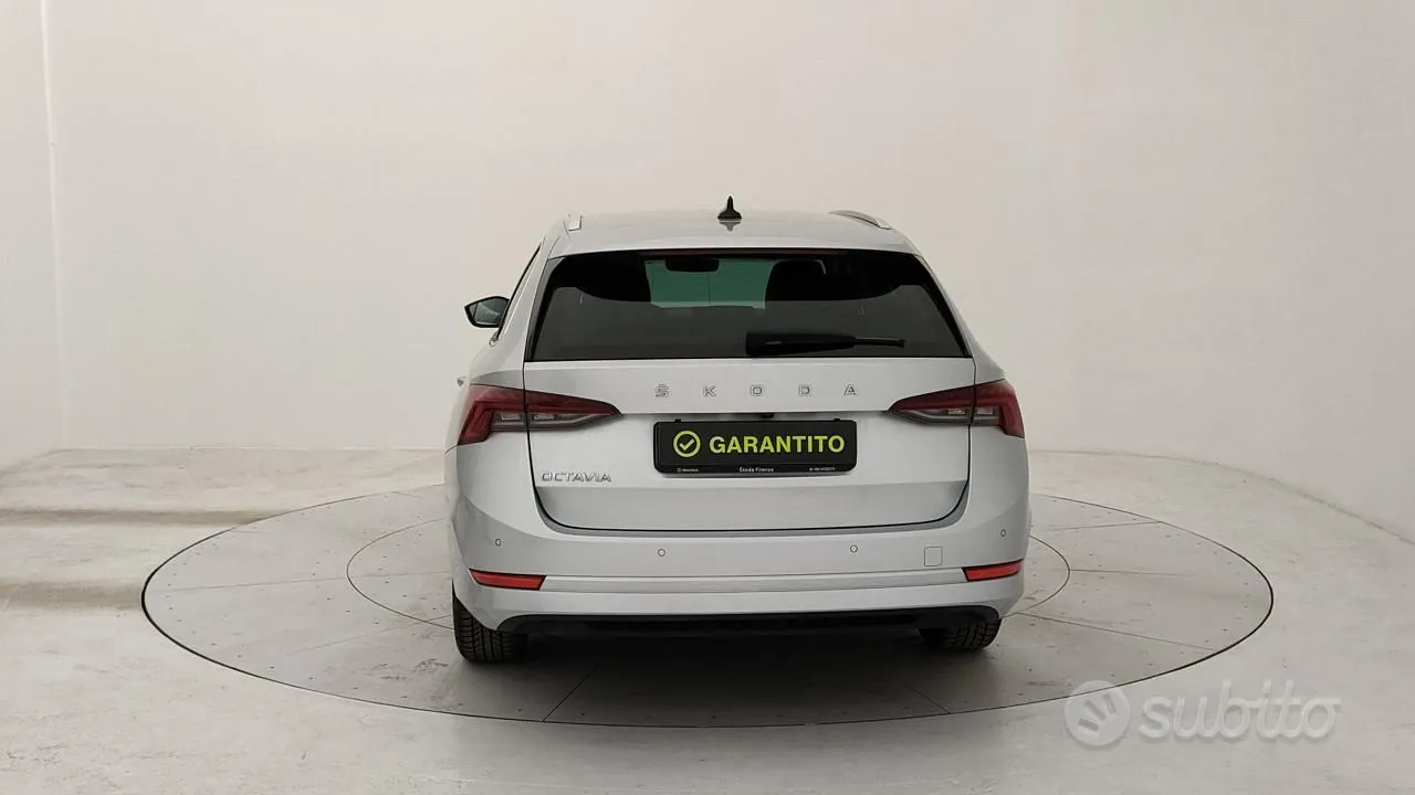Skoda Octavia 2021 photo 4