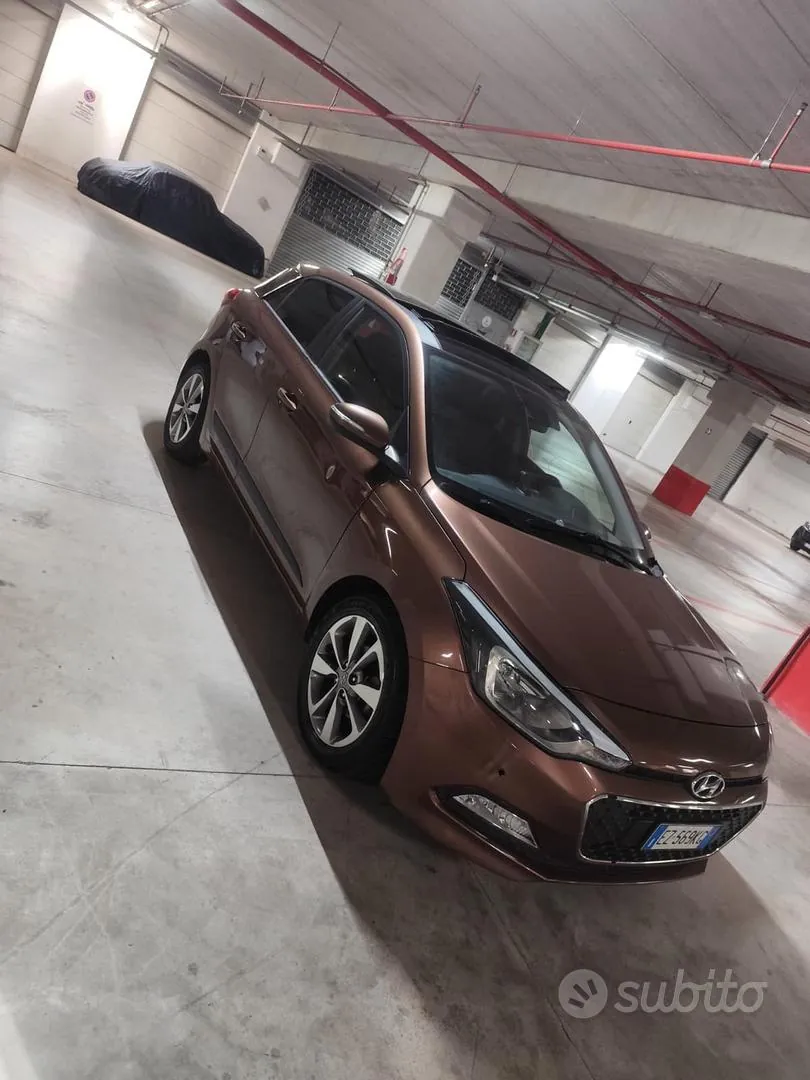 Hyundai I20 2015 photo 2