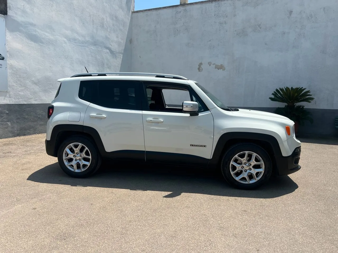 Jeep Renegade 2017 photo 3