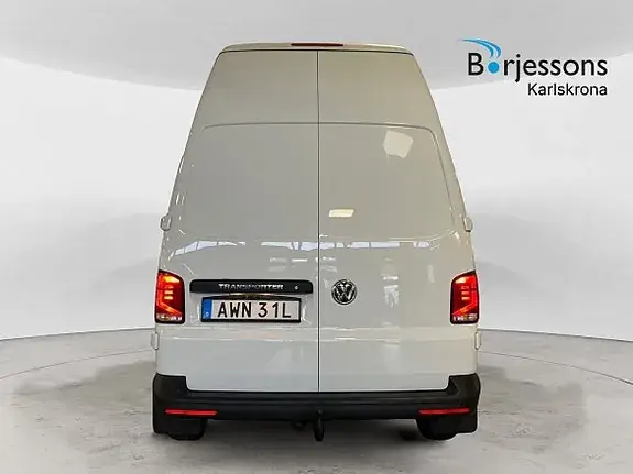 Volkswagen Transporter 2022 photo 2