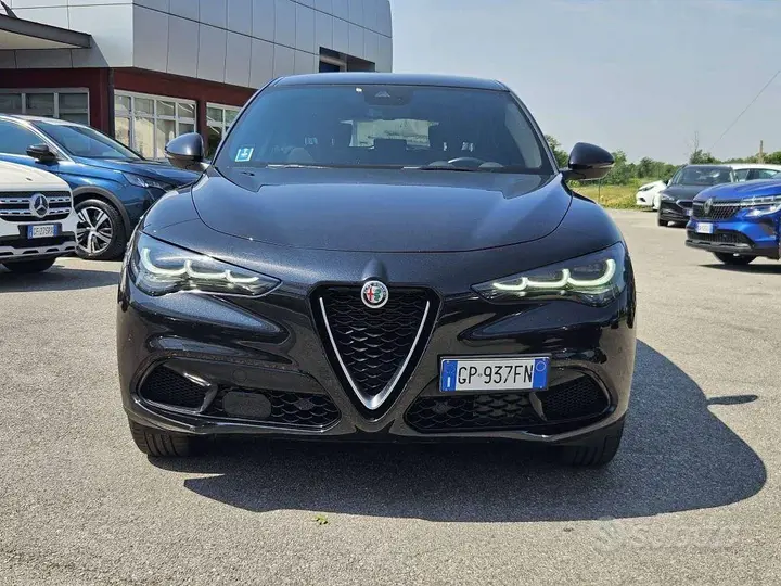 Alfa Romeo Stelvio 2023 photo 3