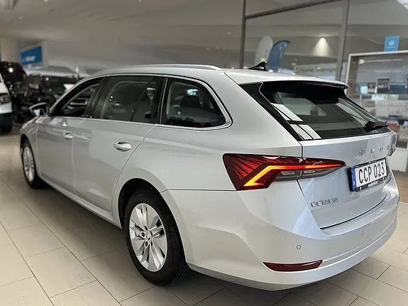 Skoda Octavia 2024 photo 4