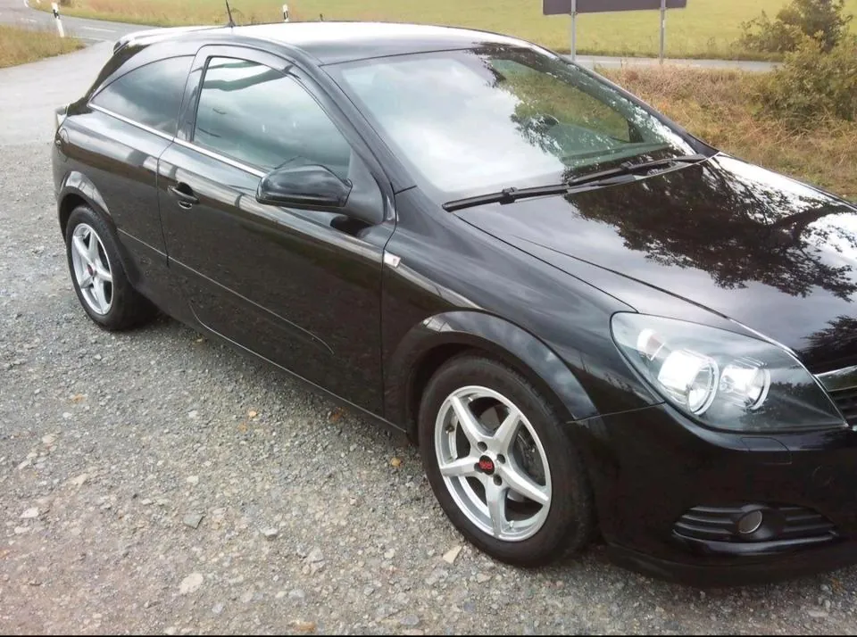 Opel Astra H Gtc