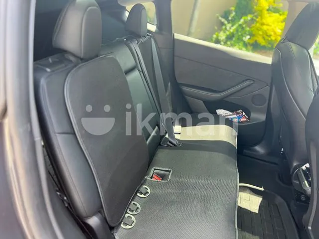 Tesla Model Y 2024 photo 5