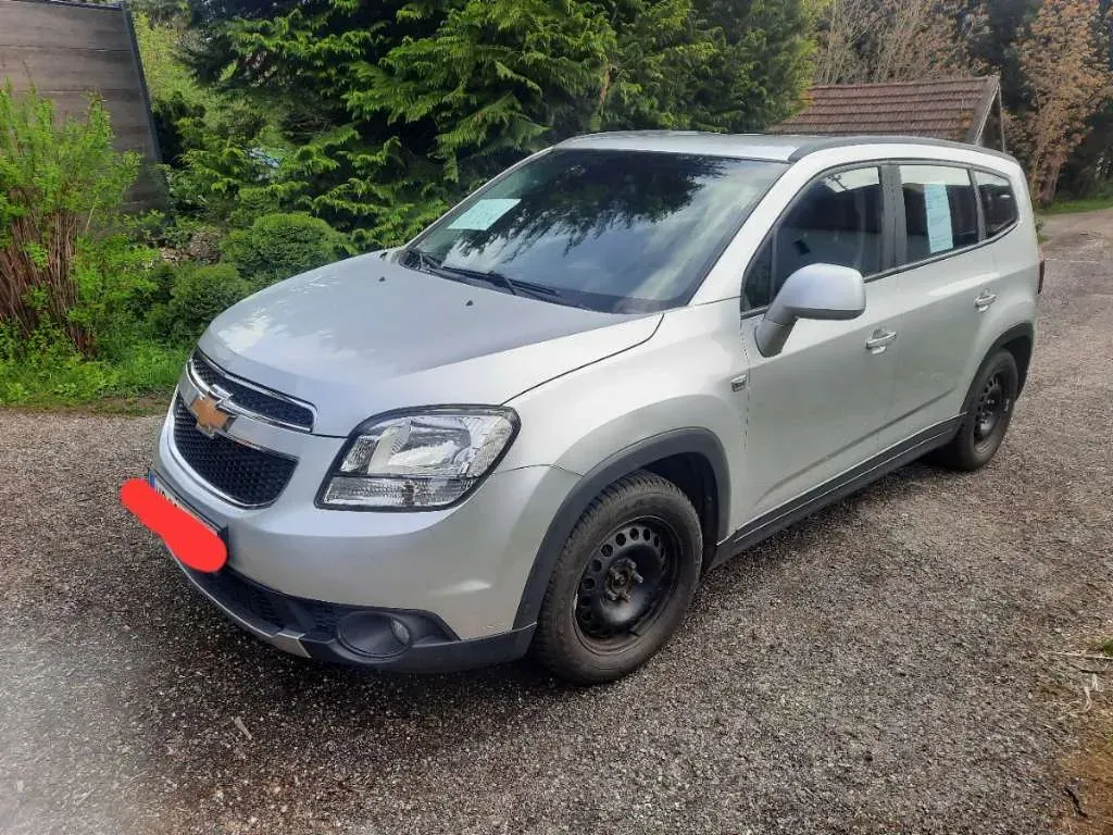 Chevrolet Orlando 2011 photo 2