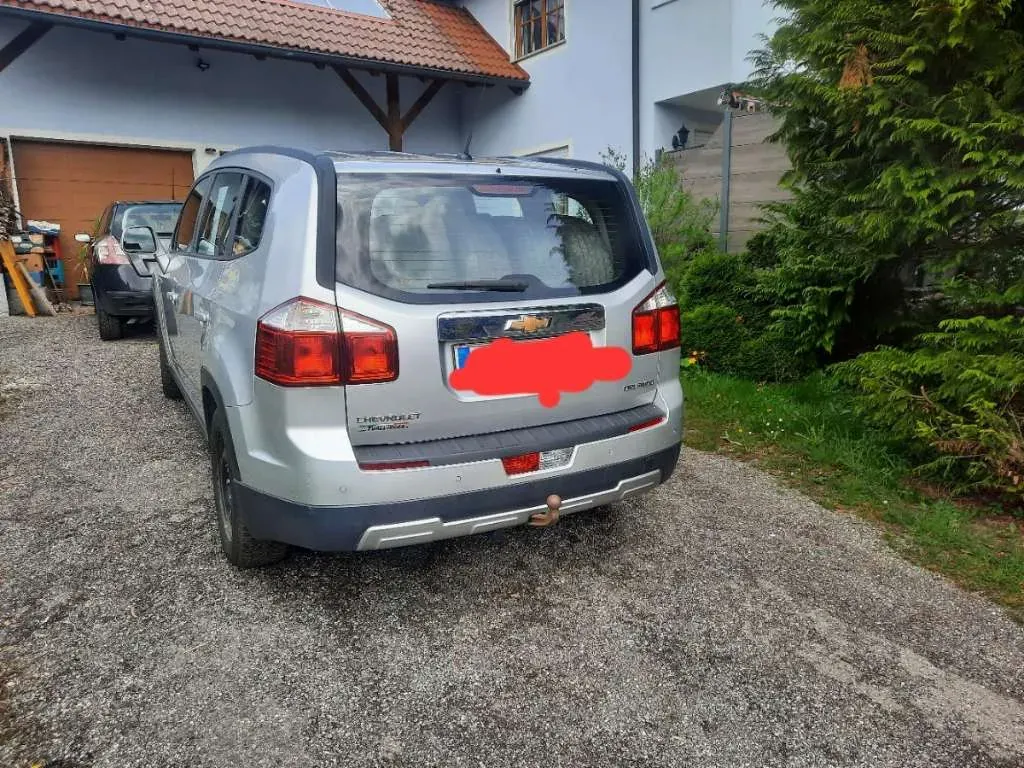 Chevrolet Orlando 2011 photo 3