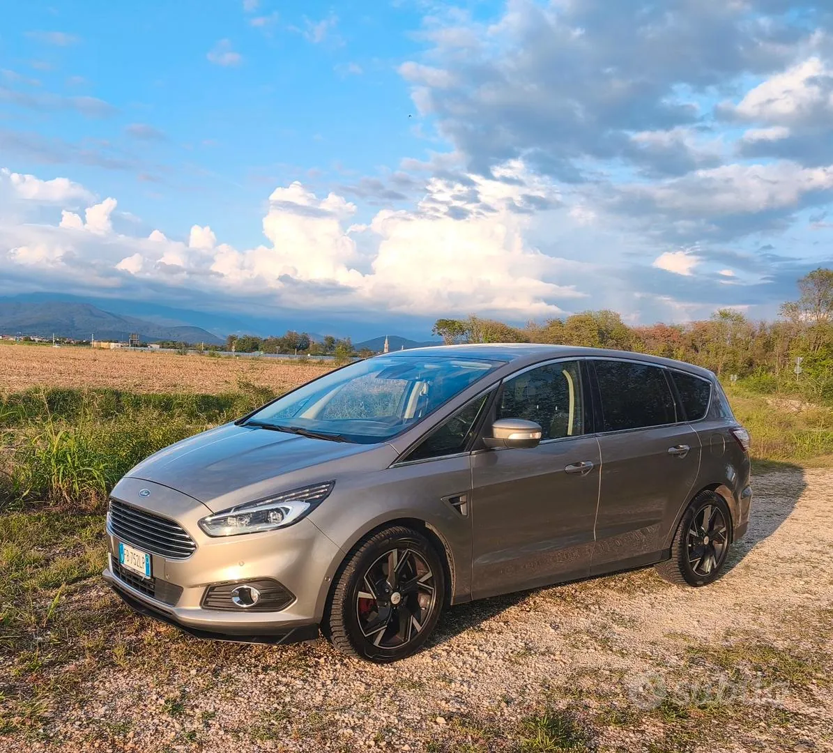 Ford S-Max