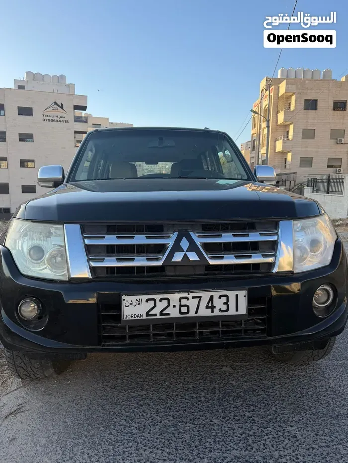 Mitsubishi Pajero 2012 photo 4