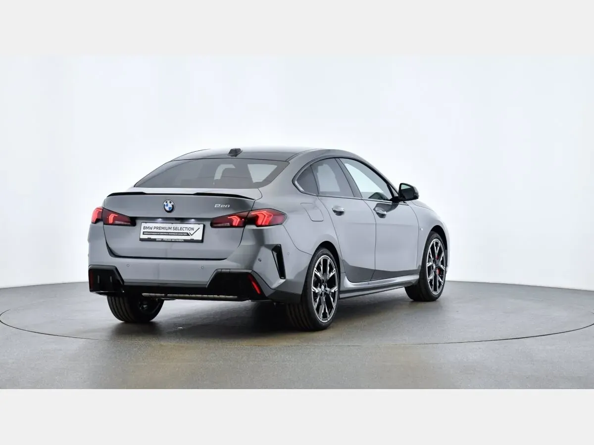 BMW 220I Gran Coupe photo 3