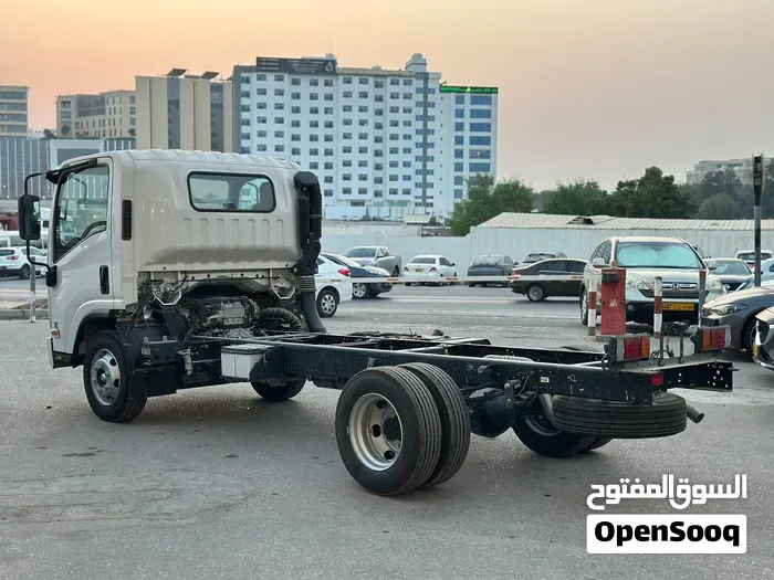 Isuzu N-Series 2025 photo 3