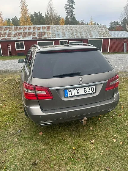 Mercedes-Benz E250 2012 photo 2