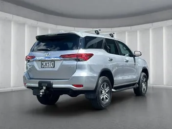 Toyota Fortuner 2019 photo 5