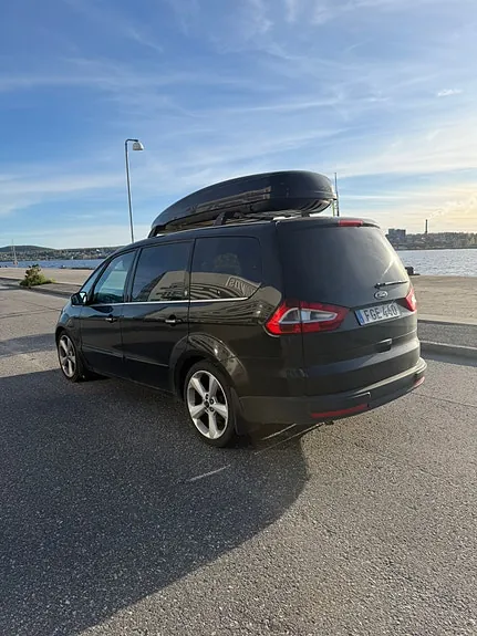 Ford Galaxy 2008 photo 2