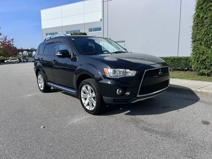 Mitsubishi Outlander 2010 photo 2