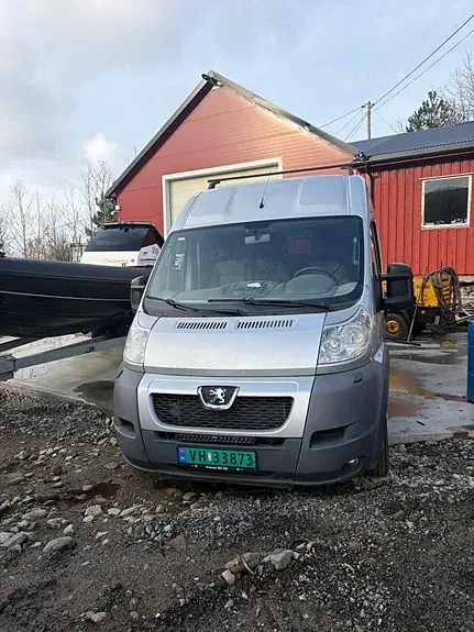 Peugeot Boxer 2011 photo 2