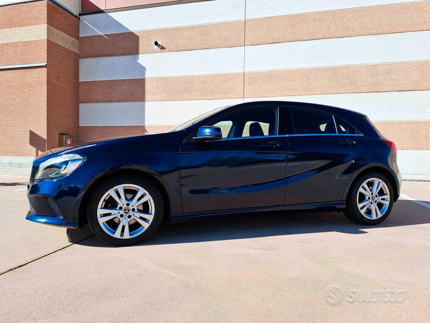 Mercedes-Benz A 180 2017 photo 4