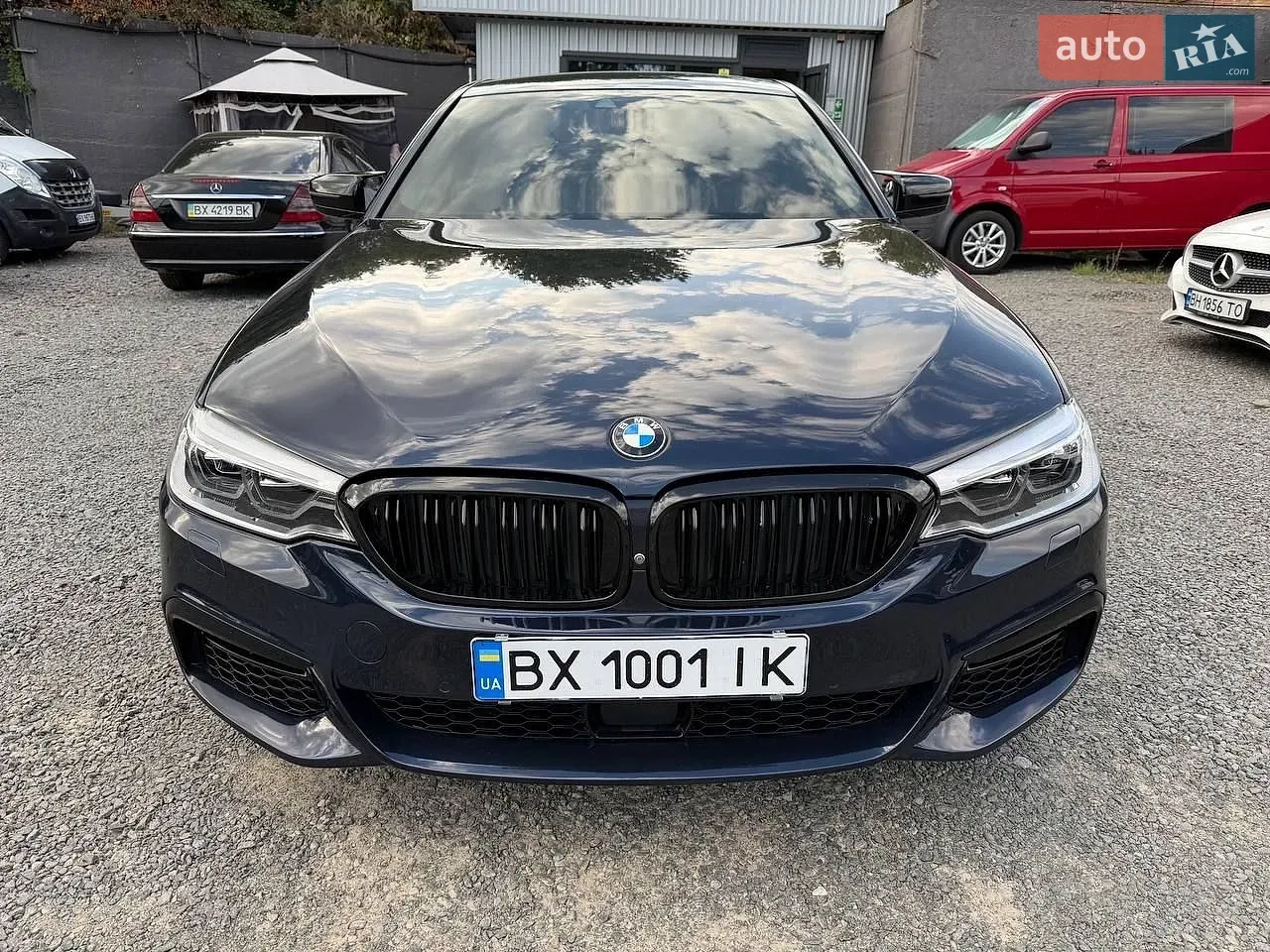 BMW 5 Series 2017 photo 2