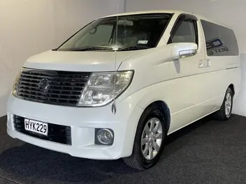 Nissan Elgrand 2005 photo 4