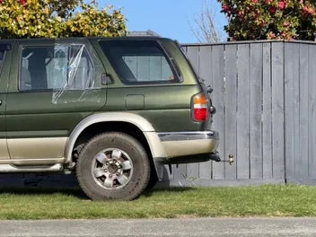 Nissan Terrano 1996 photo 4