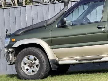 Nissan Terrano 1996 photo 5