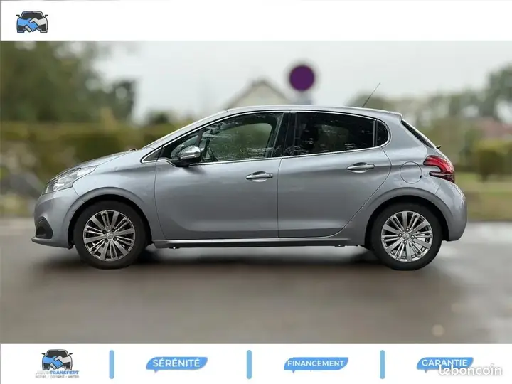 Peugeot 208 2019 photo 5