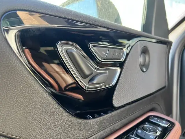 Lincoln Aviator 2027 photo 5