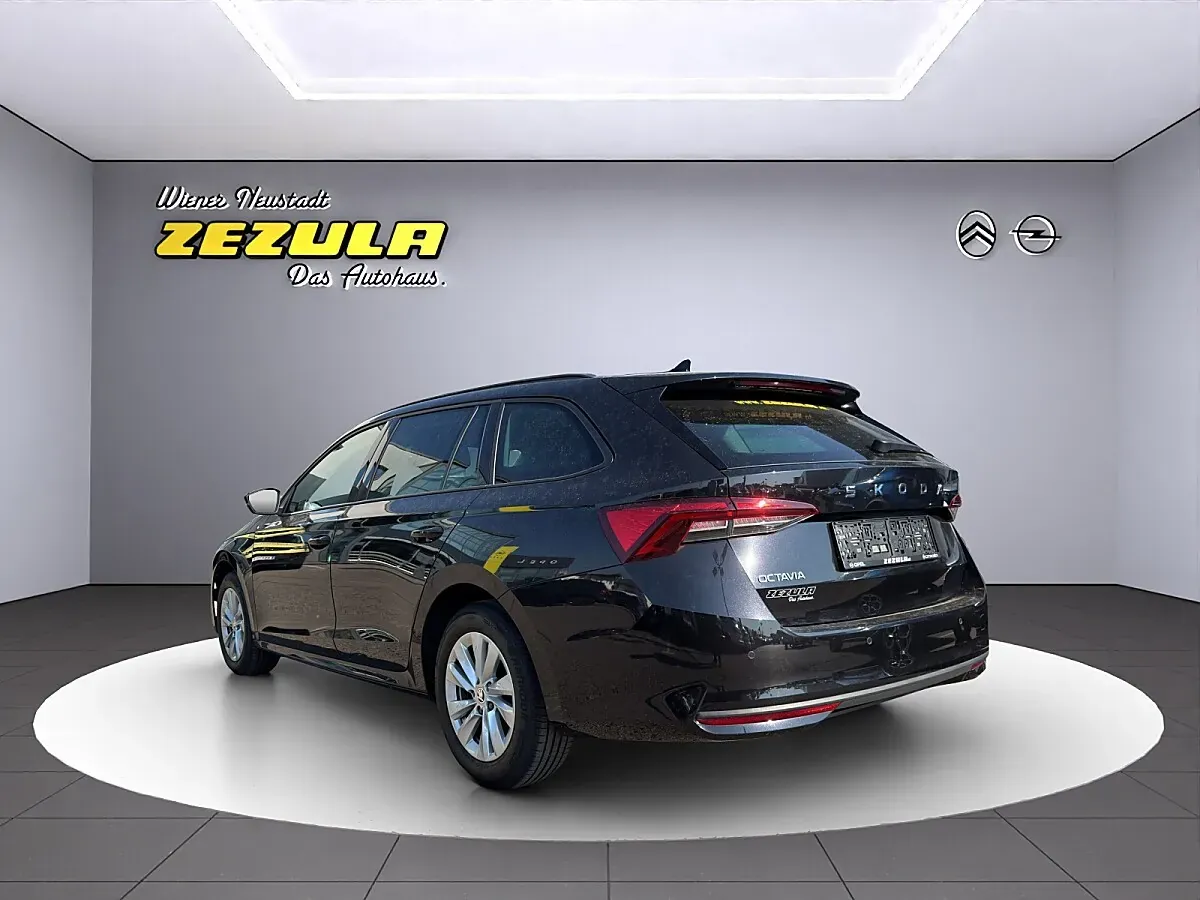 Skoda Octavia 2025 photo 3