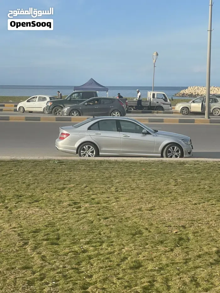 Mercedes-Benz C-Class 2009 photo 4