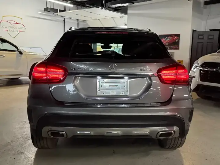 Mercedes-Benz Gla 2018 photo 5