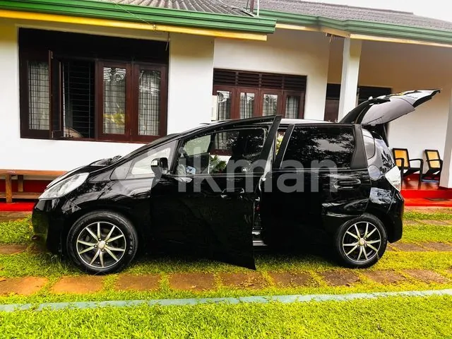 Honda Fit 2011 photo 2