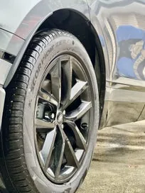 Land Rover Range Rover Velar 2024 photo 5