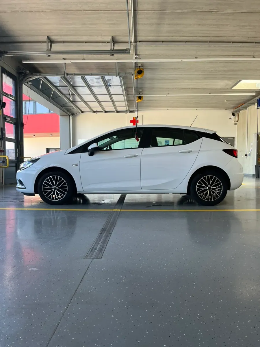 Opel Astra 2016 photo 3