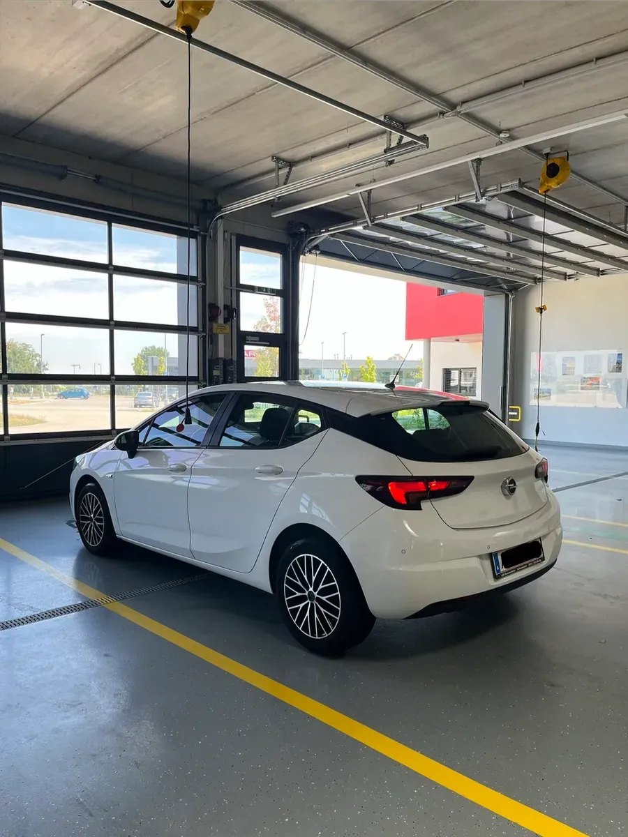Opel Astra 2016 photo 2