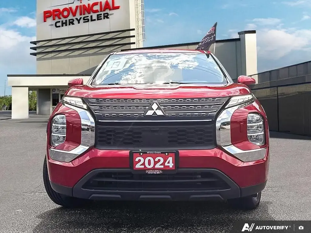 Mitsubishi Outlander 2024 photo 2