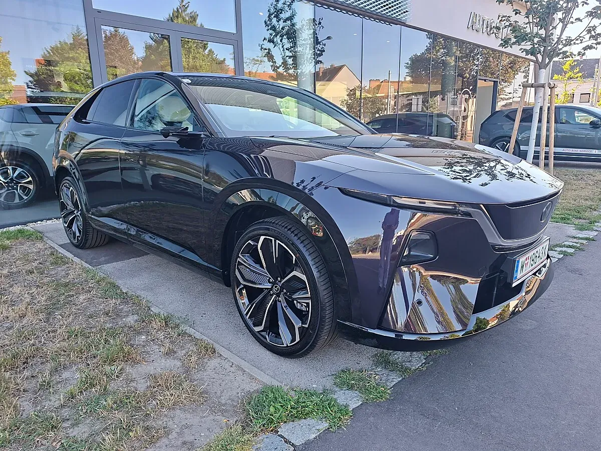 Mazda Cx-6E 2026 photo 2