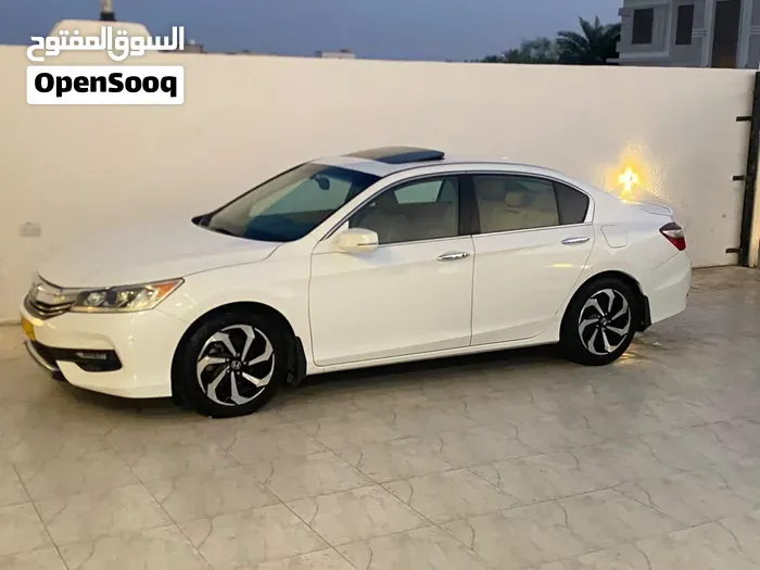 Honda Accord 2017 photo 4