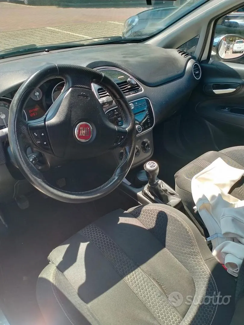 Fiat Punto Evo 2010 photo 5