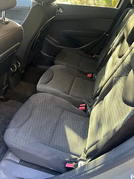 Peugeot 308 2008 photo 4