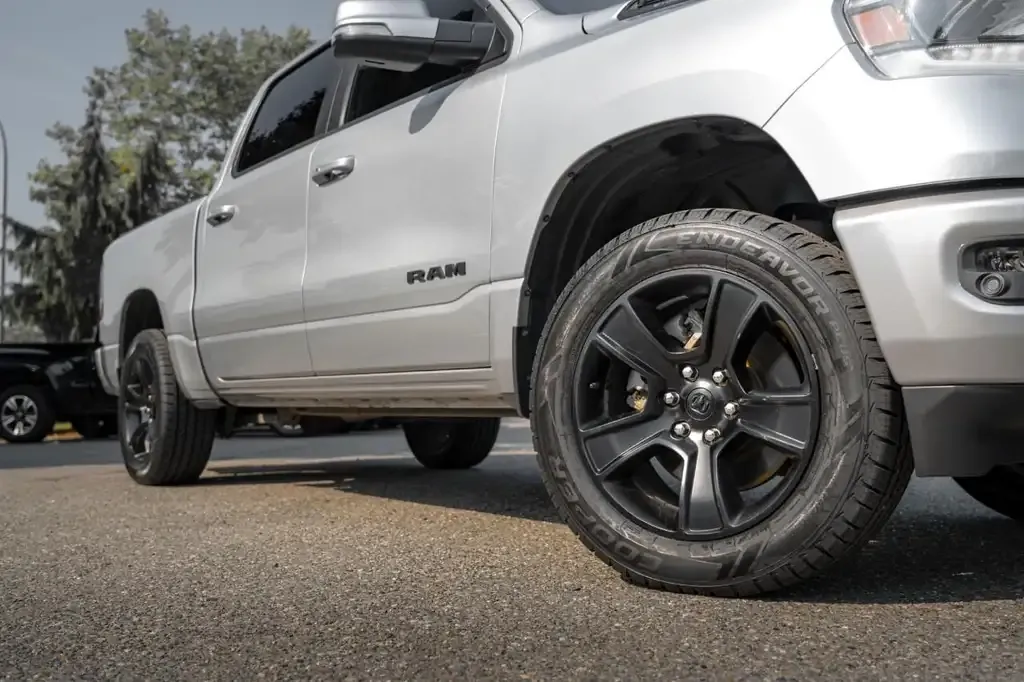 Ram 1500 2023 photo 2