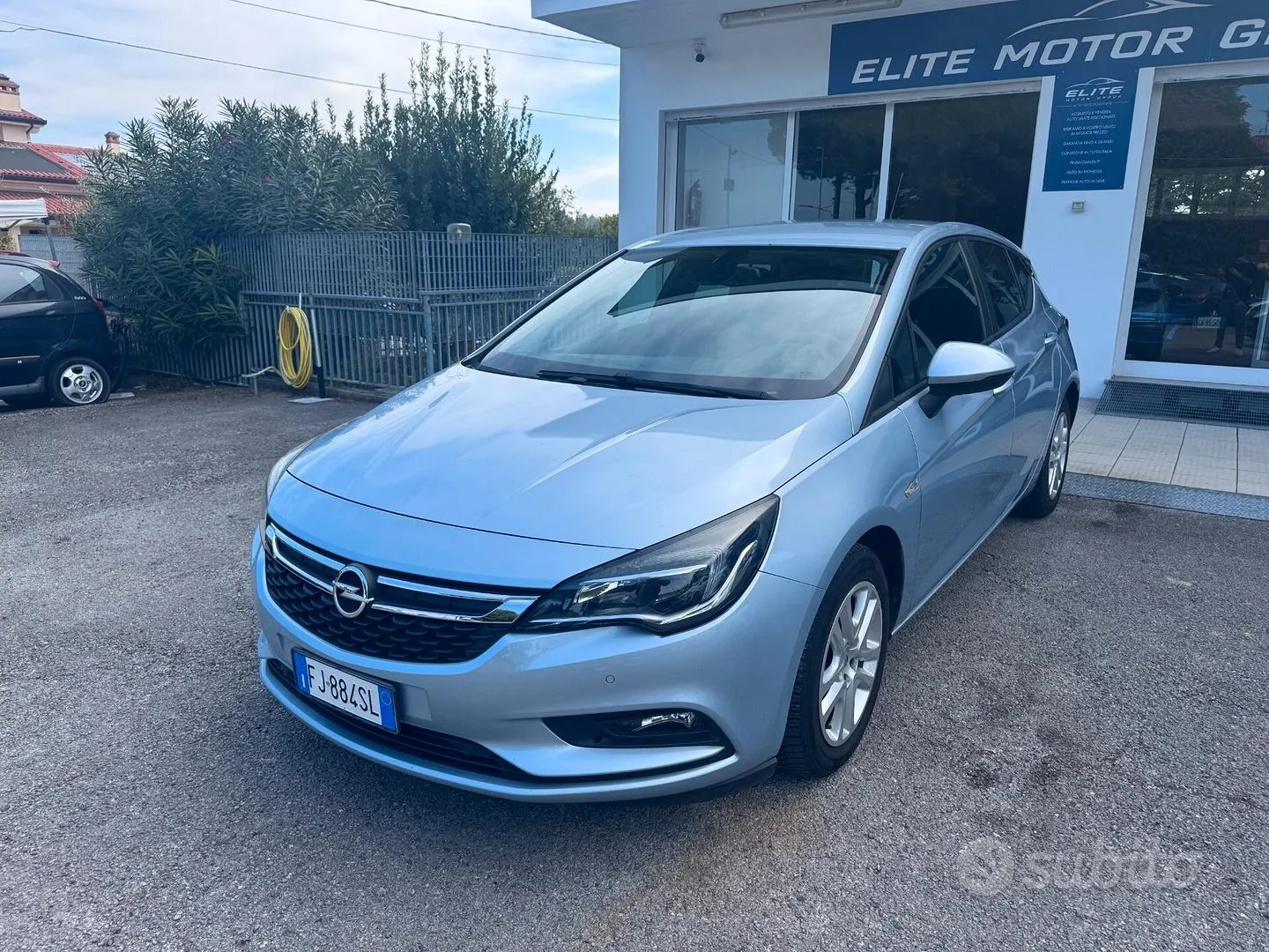 Opel Astra 2017 photo 2