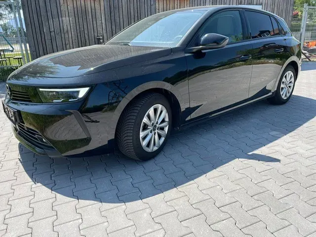 Opel Astra 2024 photo 2