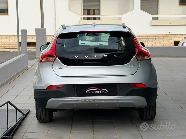 Volvo V40 2017 photo 5
