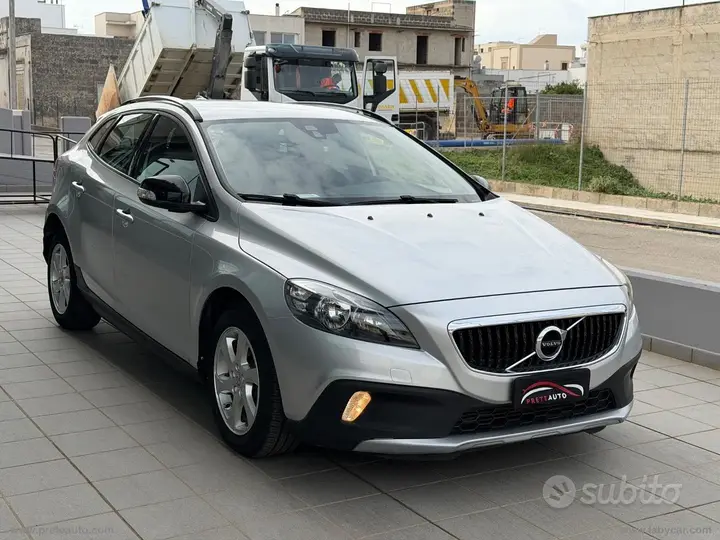 Volvo V40 2017 photo 3