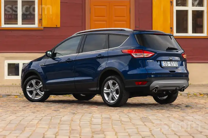 Ford Kuga 2015 photo 2