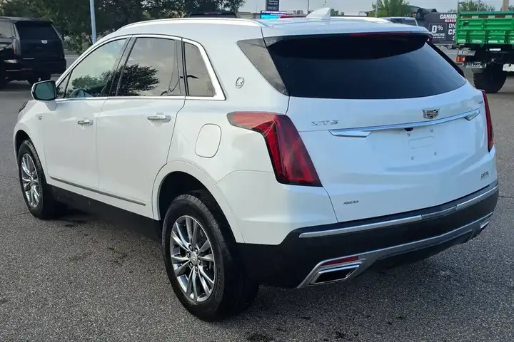 Cadillac Xt5 2021 photo 3